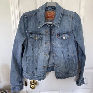 Levi's Light Blue Jean Jacket Women’s Size Medium